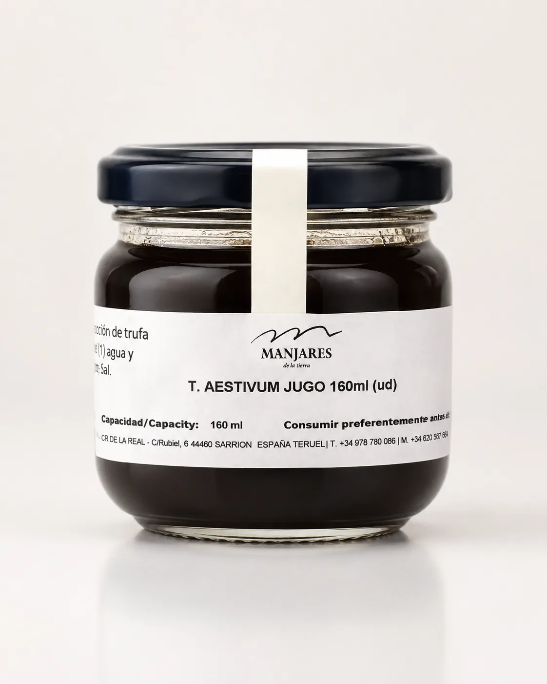 Manjares szarvasgombalé 160 ml-es üvegben, fehér háttér előtt